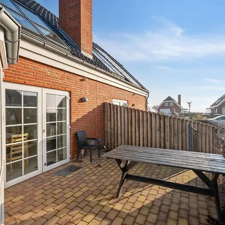 Harriette - 100m From The Sea By Interhome *
